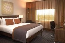 Premier Inn Premier Inn Heathrow Airport Terminal 4 스탠웰 외부 사진